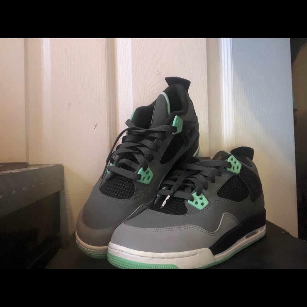 Jordon Retro Glow